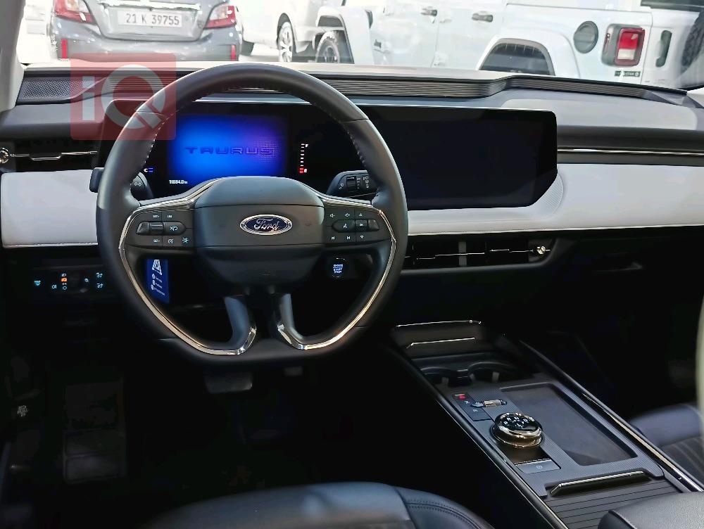 Ford Taurus